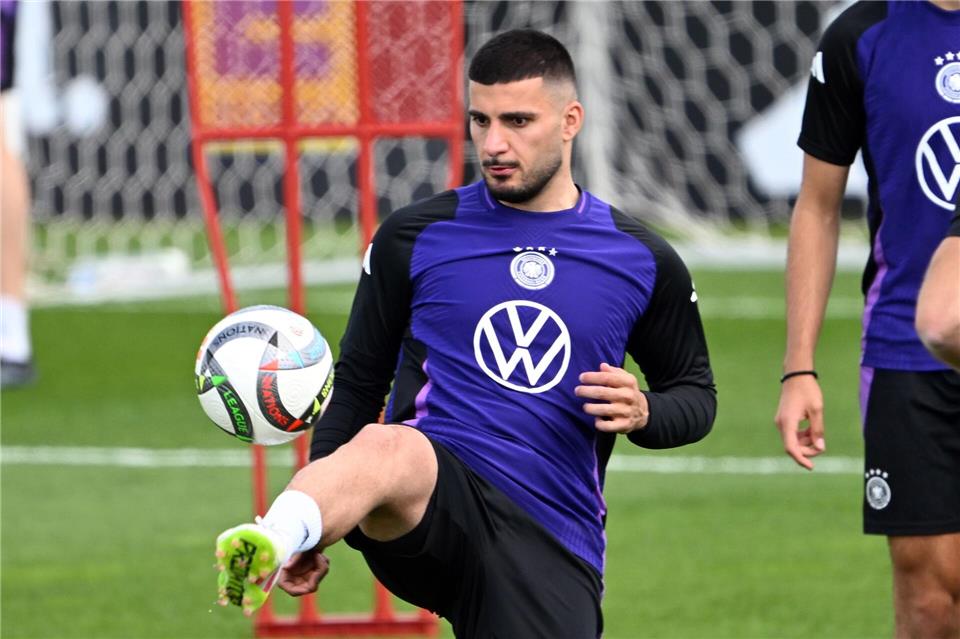 Undav über Kritik: „Auf einmal war Döner essen ein Problem“  Deniz Undav hat von unsachlicher Kritik berichtet.Federico Gambarini/dpa