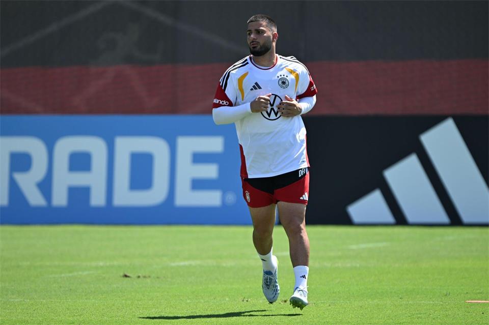 Deniz Undav wünscht sich eine stärkere individuelle Trainingsteuerung im Profi-Fußball. (Archivbild) Federico Gambarini/dpa