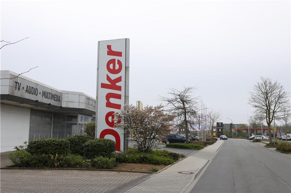 Elektro Denker stellt Betrieb in Rhede ein: Mitarbeiter wechseln nach Borken Denker Elektro Rhede schließtChristian Vosgröne