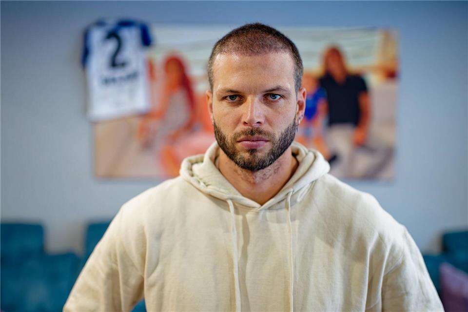 Dennis Diekmeier ist sehr stolz auf seine schwer erkrankte Tochter. (Archivbild)Uwe Anspach/dpa