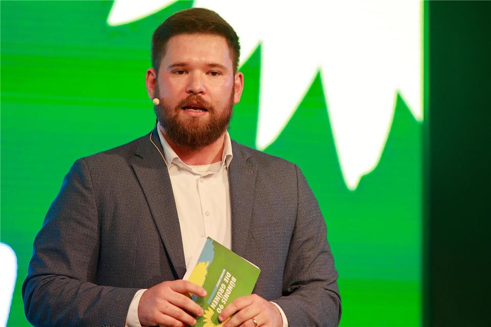 Helmich will Co-Chef der Grünen in Sachsen-Anhalt bleiben Dennis Helmich strebt erneut den Landesvorsitz an. (Archivbild)Matthias Bein/dpa