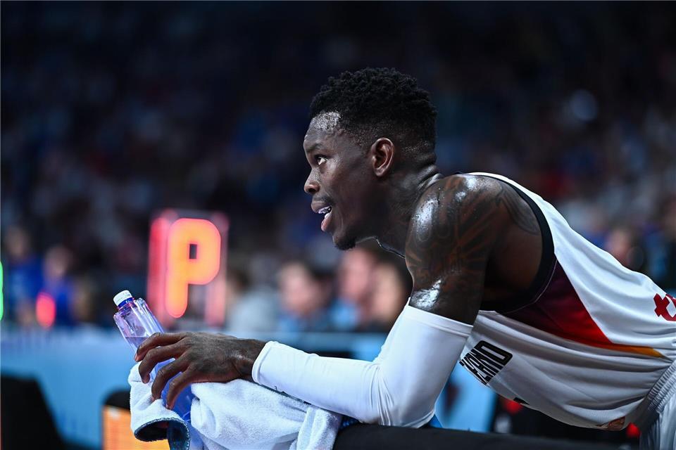 Dennis Schröder beim Halbfinale gegen Finnland.Stefanos Kyriazis/ZUMA Press Wire/dpa