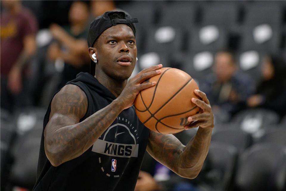 Dennis Schröder kam von der Bank und legte neun Körbe der Mitspieler auf.Randall Benton/AP/dpa