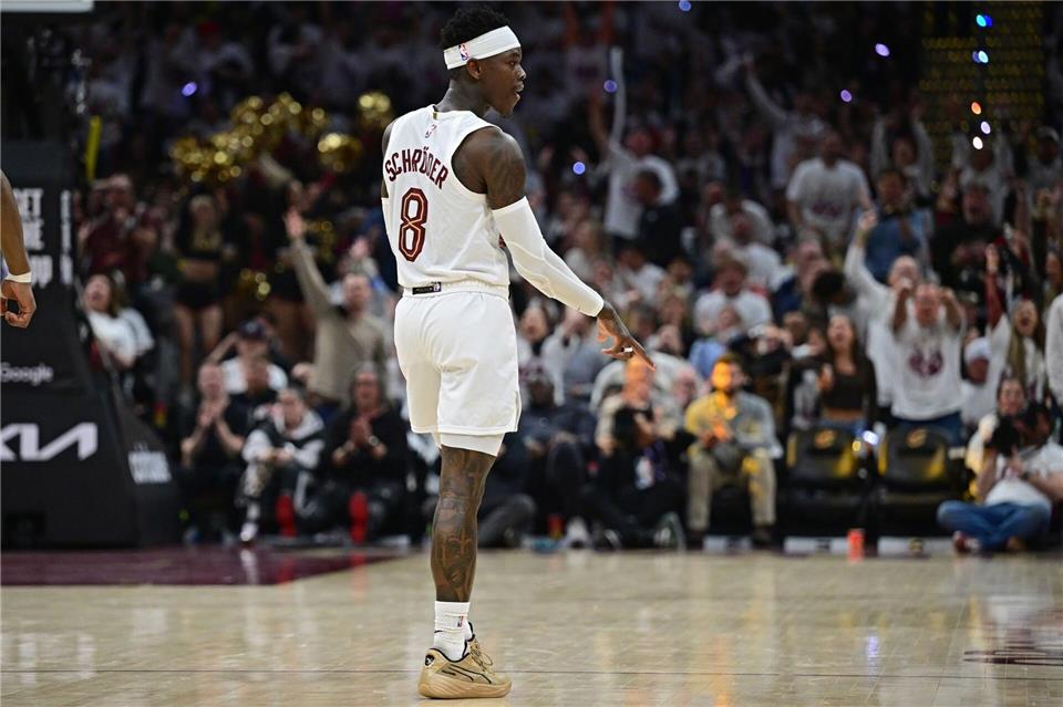 Dennis Schröder steuerte gegen die Pistons neun Punkte bei. (Archivbild)David Dermer/AP/dpa