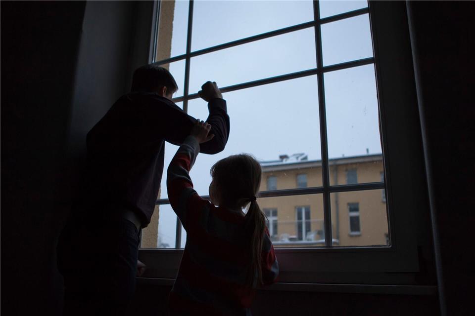 Depression verstecken? Kinder merken das – und brauchen ehrliche, altersgerechte Worte statt Schweigen.Silvia Marks/dpa Themendienst/dpa-tmn