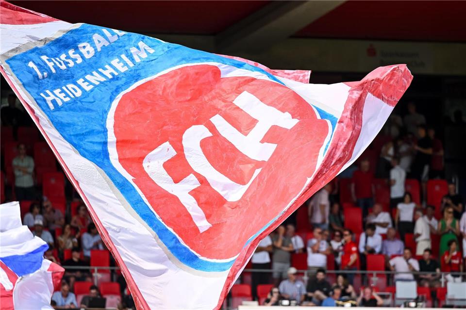 Der 1. FC Heidenheim muss nicht um das Engagement des Sponsors Voith bangen - trotz dessen wirtschaftlicher Entwicklung.Harry Langer/dpa