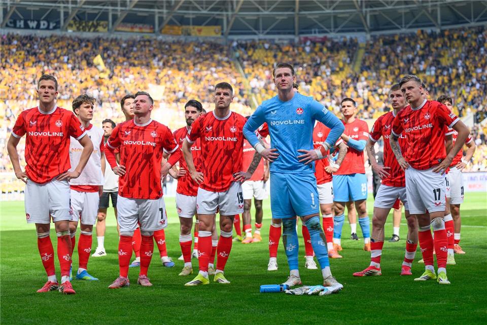 Der 1. FC Kaiserslautern erlitt in Dresden die dritte Niederlage in Folge. Robert Michael/dpa