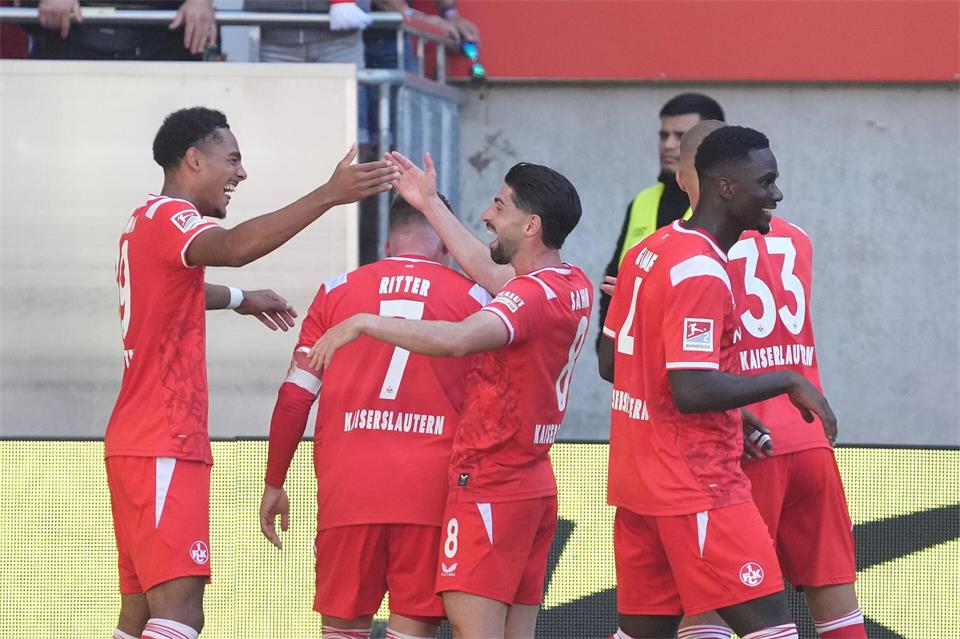 Der 1. FC Kaiserslautern will auch am Samstag in Magdeburg punkten. (Archivbild)Marc Schüler/dpa