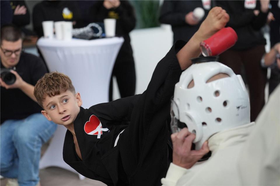 Der 11-jährige Orell stellte einen Kinderweltrekord auf.Marcus Brandt/dpa