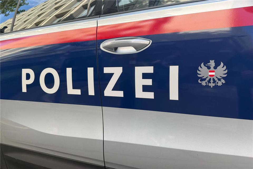 Der 18-Jährige war auf einer Abfahrt gestürzt. (Symbolbild)Matthias Röder/dpa