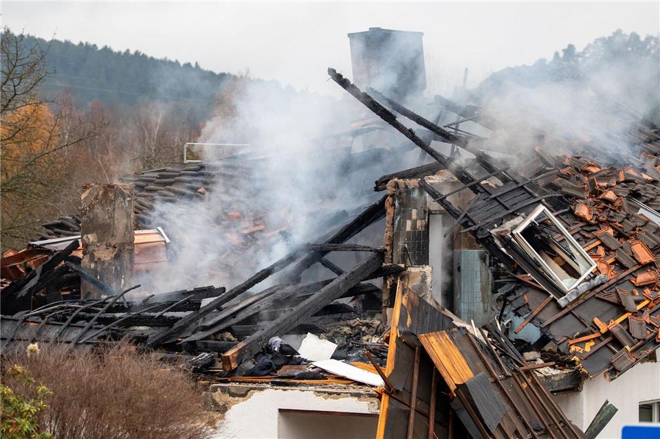 Der 29-jährige Bewohner des Hauses in Chamerau erlitt bei dem Brand am Freitag schwerste Verletzungen. (Archivbild)-/News5/dpa