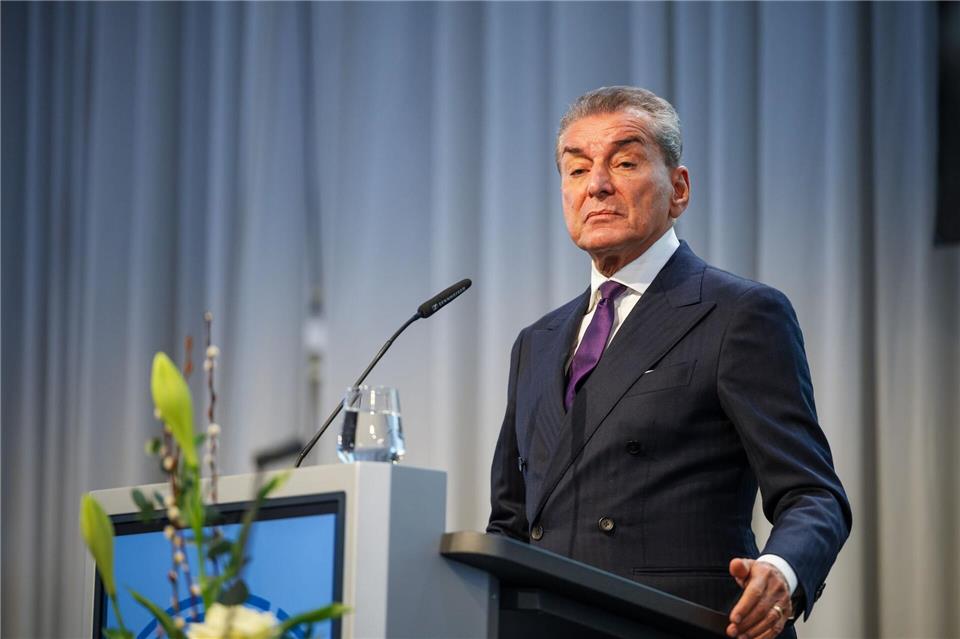 Der 69 Jahre alte Publizist Michel Friedman wird als Redner bei einer Gedenkstunde des niedersächsischen Landtags erwartet. (Archivbild)Oliver Dietze/dpa