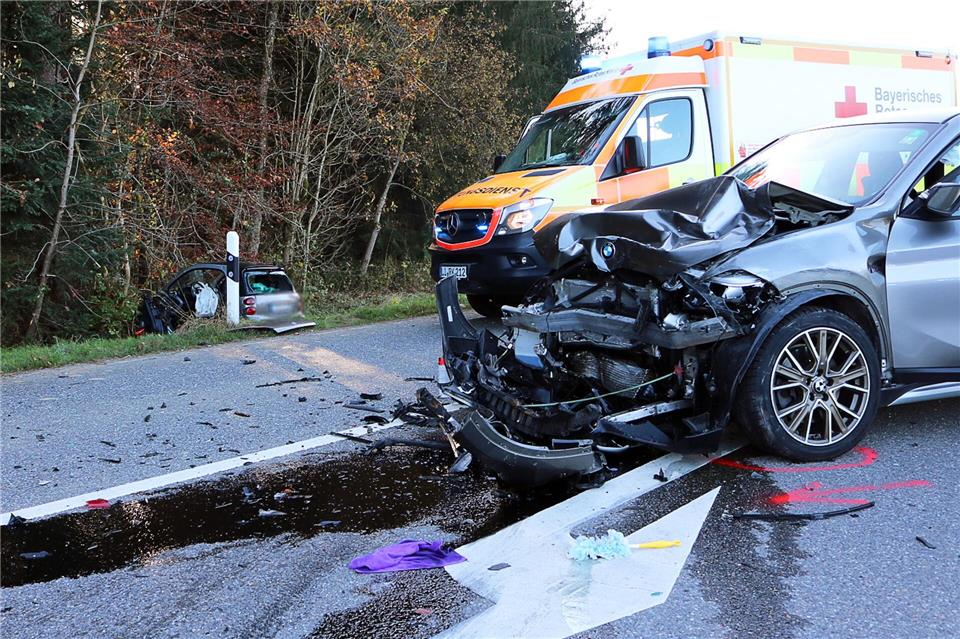 Der 87-jährige Autofahrer nahm dem anderen Fahrer den Erkenntnissen zufolge die Vorfahrt.Mario Lassleben/dpa