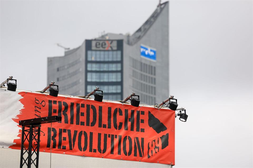 Der 9. Oktober 1989 gilt als Schlüsselmoment der Friedlichen Revolution. (Archivbild)Jan Woitas/dpa