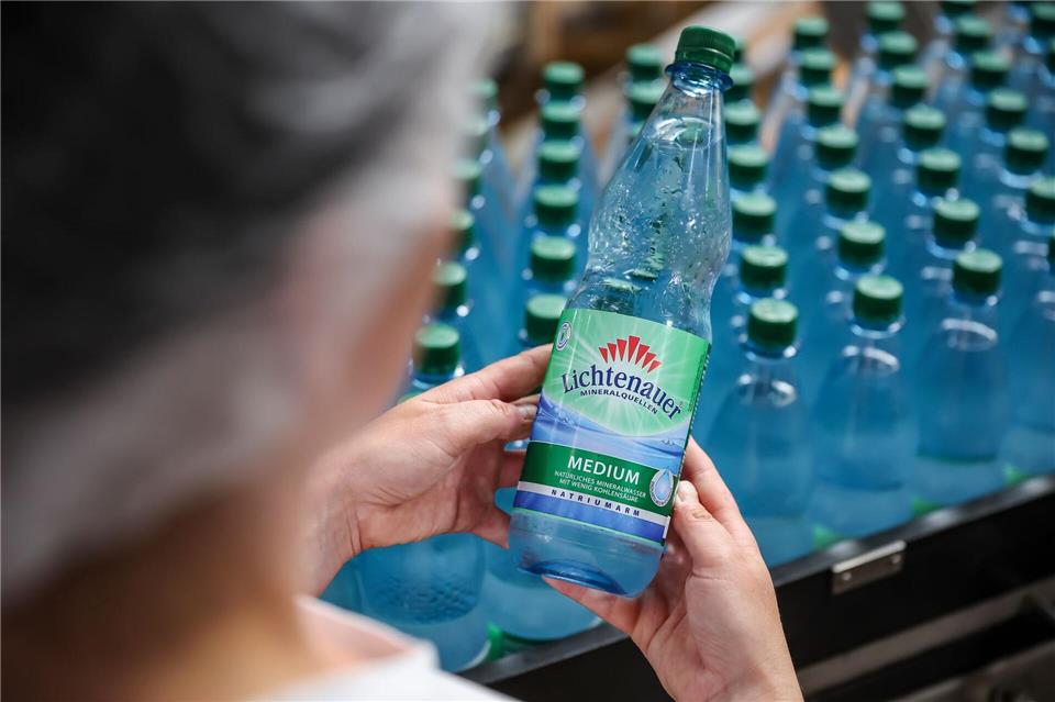 Der Absatz stieg 2025 auf rund 175 Millionen Liter. (Archivbild) Jan Woitas/dpa