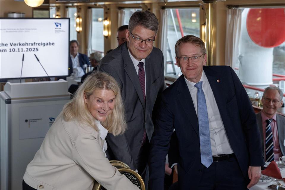 Der Abschnit kostete 220 Millionen Euro.Markus Scholz/dpa