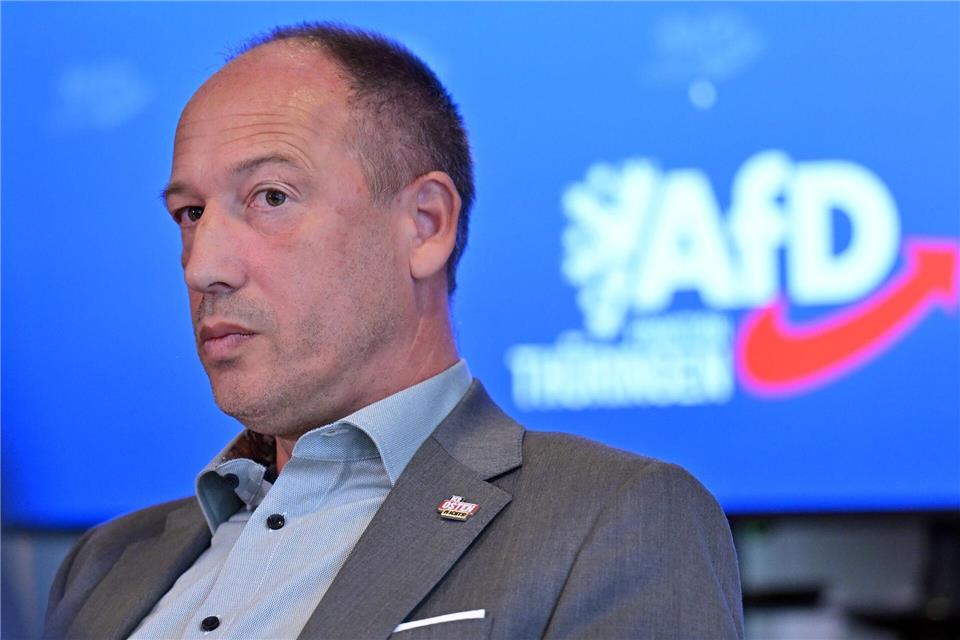 Der AfD-Innenpolitiker Ringo Mühlmann kritisiert Innenminister Georg Maier (SPD) für dessen Vorstoß zu einem Teilverbot der AfD - und fordert Neutralität. (Archivbild)Martin Schutt/dpa