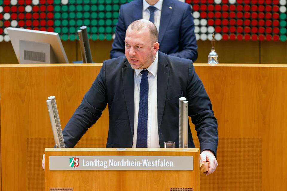 Der AfD-Politiker, Klaus Esser, sagt, seine 85-jährige Mitarbeiterin bereite aus dem Homeoffice heraus für ihn etwa Kleine Anfragen oder Anträge vor. (Archivfoto)Thomas Banneyer/dpa