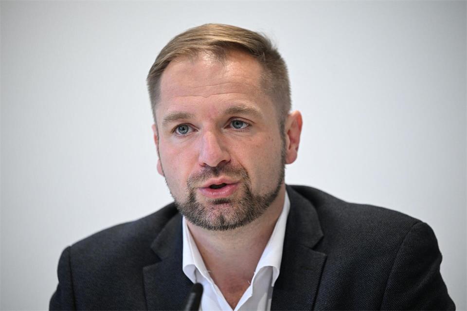 Der AfD-Politiker Stephan Bothe durfte nicht als Landrat im Landkreis Lüneburg kandidieren.Julian Stratenschulte/dpa
