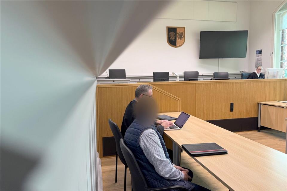 Der Angeklagte fuhr im Sommer 2024 einen 13-jährigen Schüler an. (Archivbild)Stefan Sauer/dpa