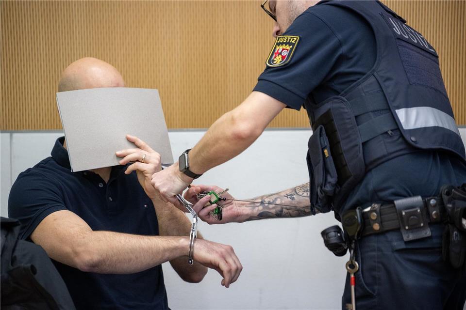 Der Angeklagte kann sich nach eigener Aussage an die Tat nicht erinnern.Harald Tittel/dpa