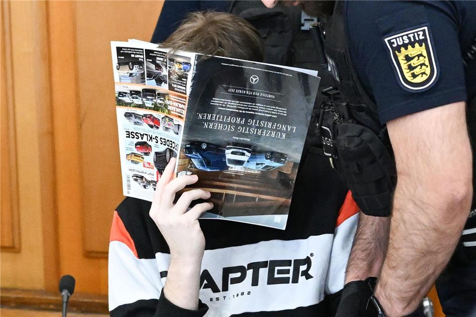 Der Angeklagte spricht vor Gericht von einem Fahrfehler.Bernd Weißbrod/dpa