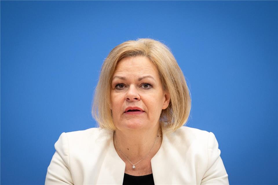 Der Angeklagte warf der geschäftsführenden Bundesinnenministerin Nancy Faeser (SPD) damals vor, die Meinungsfreiheit zu beschneiden. (Archivbild)Soeren Stache/dpa