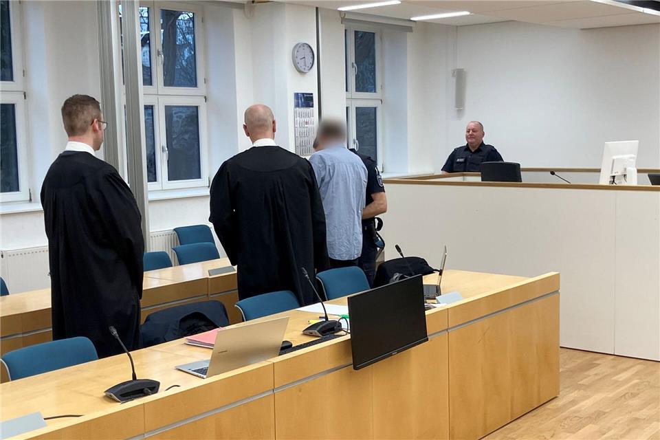 Der Angeklagte will sich laut Verteidigung am 15. Januar zu den Vorwürfen äußern.Annett Gehler/dpa