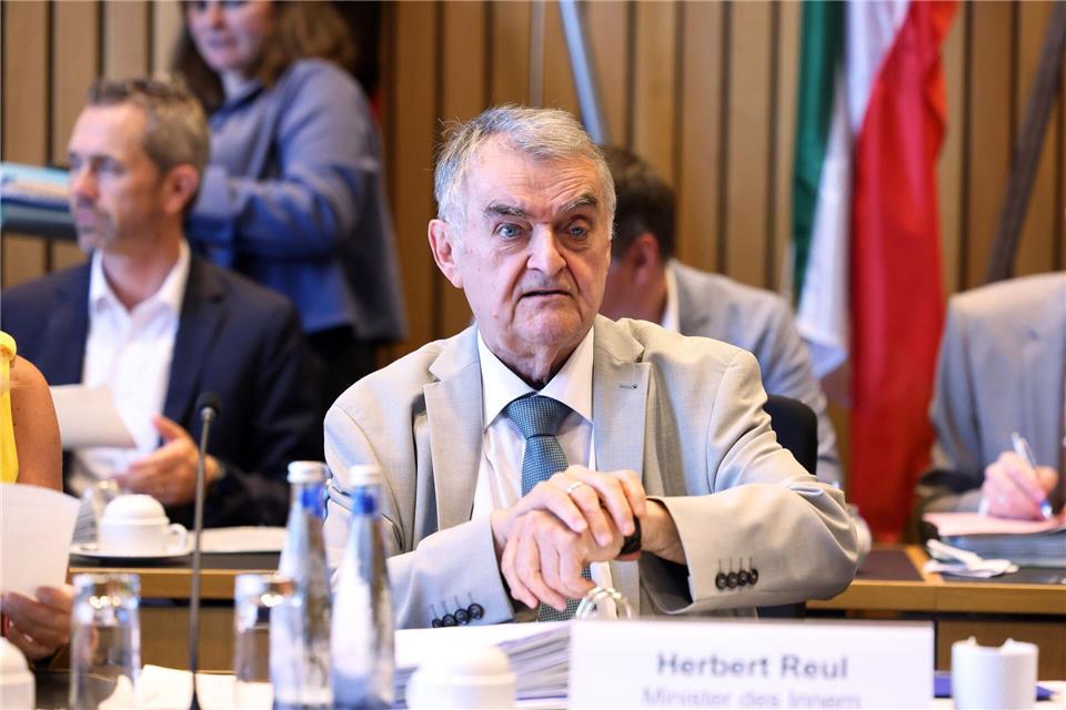 Der Angriff auf Klinik-Mitarbeiter in Essen hatte ein Nachspiel im Landtag. (Archivbild)David Young/dpa