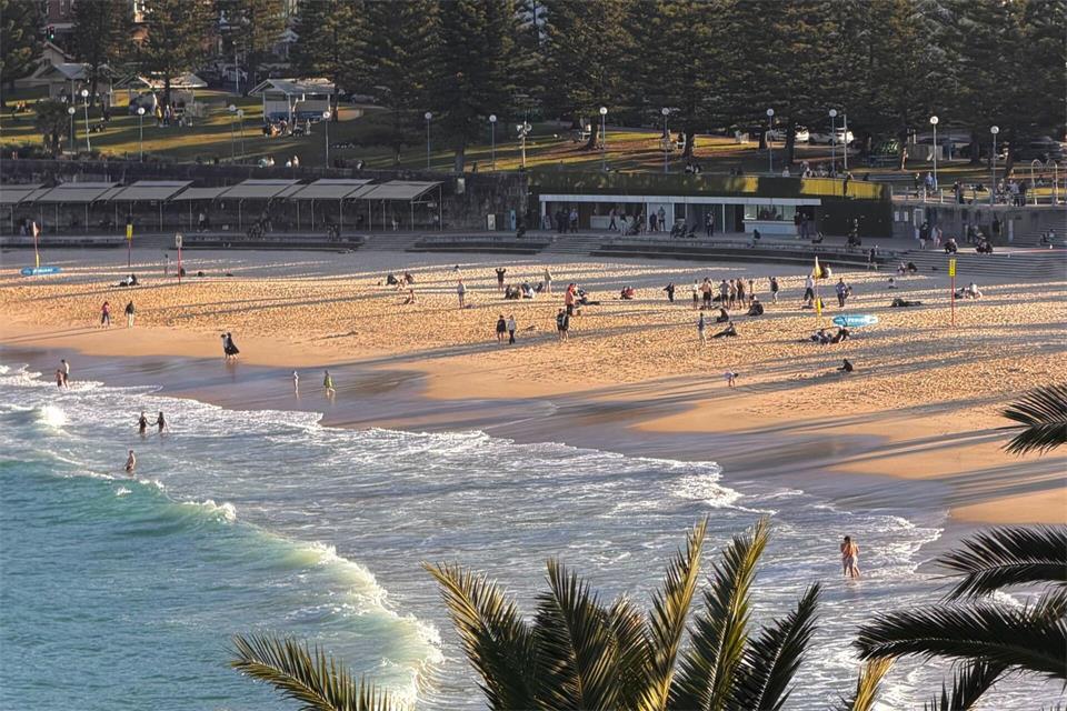 Der Angriff ereignete sich am beliebten Coogee Beach in Sydney.Laura Csapó/dpa