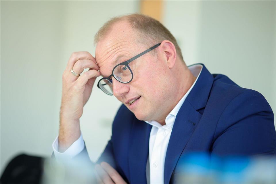 Der Anlauf auf das Ministerpräsidentenamt in Nordrhein-Westfalen ist nach derzeitigen Wählerumfragen eher eine „Mission impossible“ für die SPD - ihr Spitzenkandidat Jochen Ott liebt aber die großen Herausforderungen.Christoph Reichwein/dpa