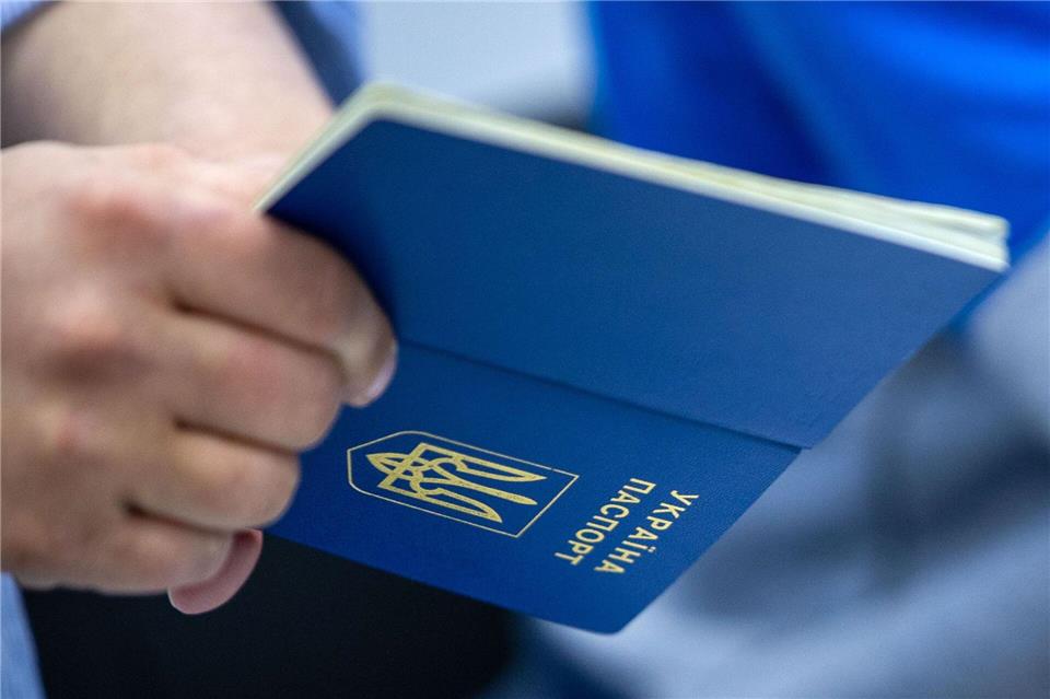 Der Anstieg der Zahl der ukrainischen Kriegsflüchtlinge hat sich abgeflacht. (Symbolbild)Jens Büttner/dpa