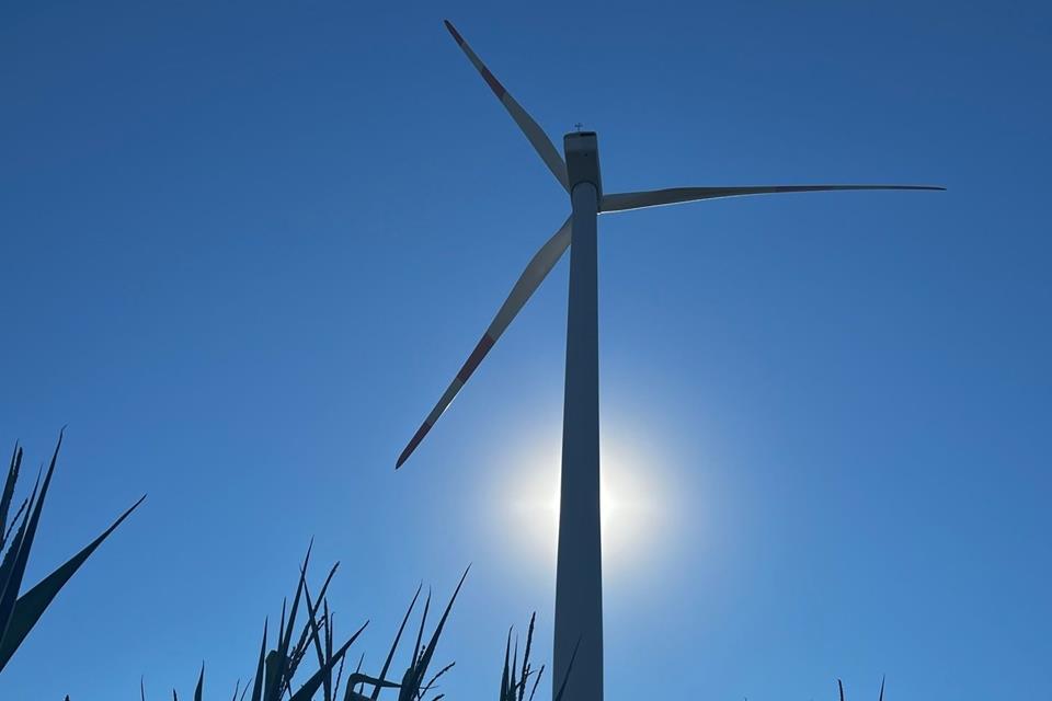 Der Antragsteller möchte im östlichen Gemeindegebiet zwei Windräder errichten und betreiben.
