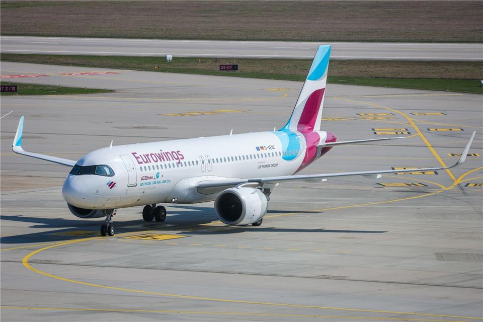 Der Aribus A320 war in der Luft als, der Blitz einschlug. (Symbolbild)Christoph Schmidt/dpa
