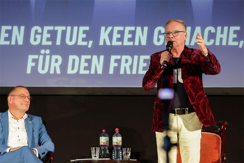 Der Auftritt des Kabarettisten Uwe Steimle bei der AfD zog Ermittlungen nach sich. (Archivbild)Jan Woitas/dpa
