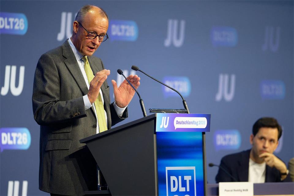 Der Auftritt des Kanzlers war mit Spannung erwartet worden.Henning Kaiser/dpa