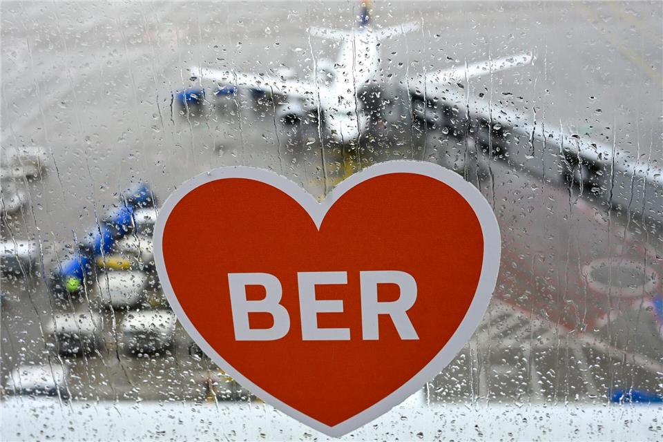 Bilder des Tages Der BER wird fünfJens Kalaene/dpa
