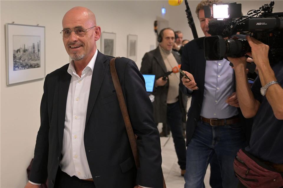 Der BSW-Fraktionsvorsitzende Niels-Olaf Lüders überstand einen Misstrauensantrag knapp.Michael Bahlo/dpa