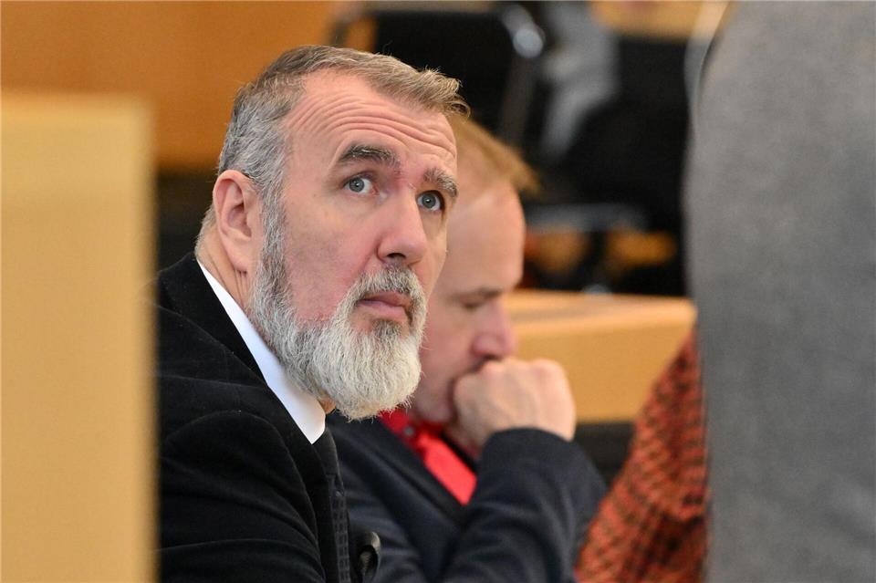 Der BSW-Politiker Steffen Schütz wendet sich gegen Kritik in den eigenen Reihen. (Archivbild)Martin Schutt/dpa