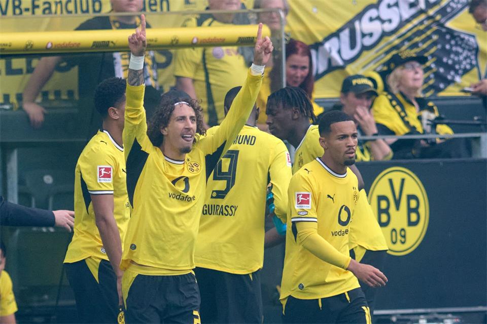 Der BVB eilt von Sieg zu Sieg.Bernd Thissen/dpa