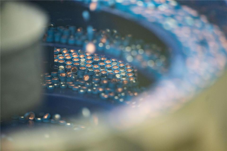 Der  Batteriehersteller Varta steckt bereits länger in der Krise. (Archivbild)Marijan Murat/dpa