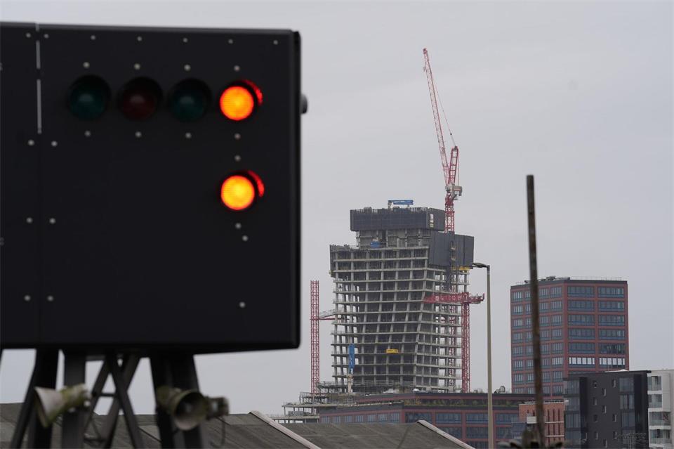 Der Bau des Elbtowers wurde in rund 100 Metern Höhe gestoppt.Marcus Brandt/dpa