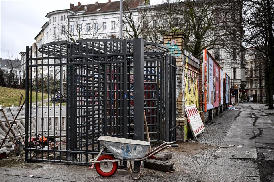 Der Bau des Zauns kostete laut Senat knapp 1,8 Millionen Euro.Britta Pedersen/dpa