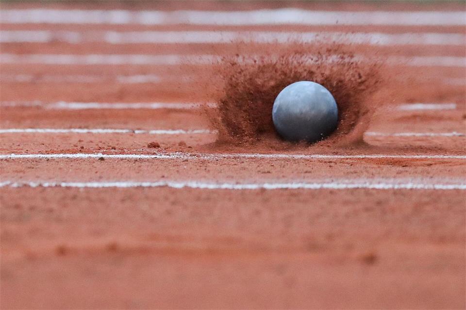 Der Beamte aus Halle setzte sich im Kugelstoßen durch. (Symbolbild)Jan Woitas/dpa-Zentralbild/dpa