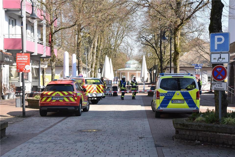 Der Bereich bleibt zunächst abgesperrt.Jörn Fries/dpa