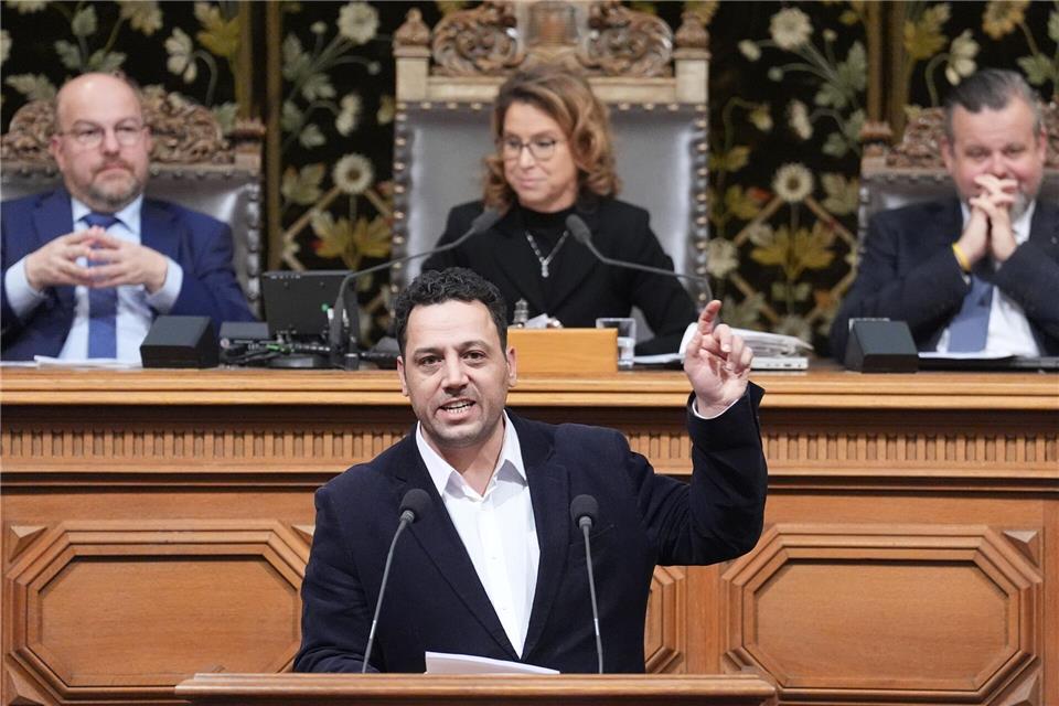 Der Berliner Extremismusforscher Prof. Hajo Funke hat dem Linken-Abgeordneten Deniz Celik im Streit mit dem Hamburger Verfassungsschutz den Rücken gestärkt. (Archivbild)Marcus Brandt/dpa