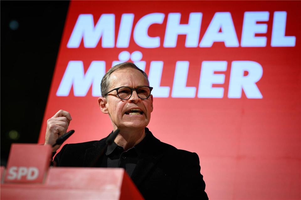 Der Berliner SPD-Bundestagsabgeordnete und ehemalige Regierende Bürgermeister Michael Müller sieht die Landes-SPD auf keinem guten Weg. (Archivbild) Bernd von Jutrczenka/dpa