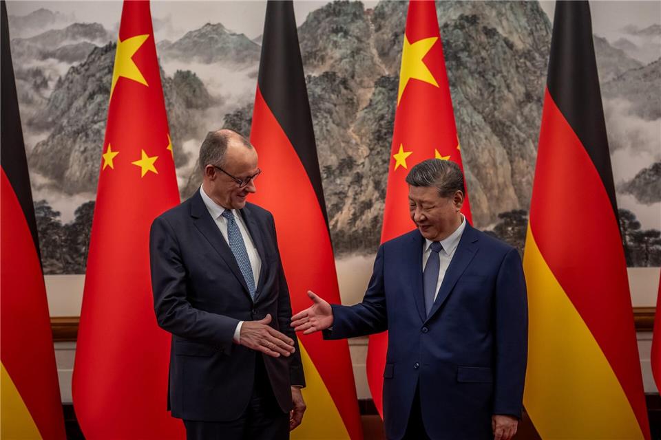 Der Besuch in China ist für Merz ebenso wichtig wie heikel.Michael Kappeler/dpa
