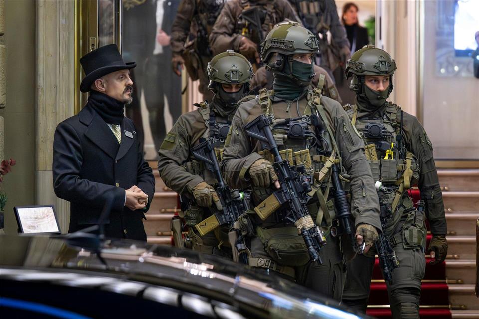 Der Besuch von Merz in Frankfurt lief unter hohen SicherheitsvorkehrungenBoris Roessler/dpa