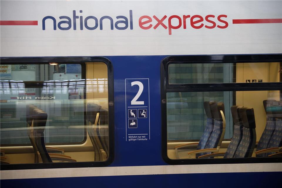 VRR und go.Rheinland rügen National Express für Zugausfälle Der Betreiber National Express lässt den RE4 von Aachen nach Dortmund am Samstag komplett ausfallen - zum Ärger der Auftraggeber. (Archivbild)Henning Kaiser/dpa